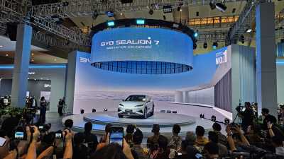 BYD Sealion 7 Meluncur di IIMS 2025 Seharga Rp600 Jutaan